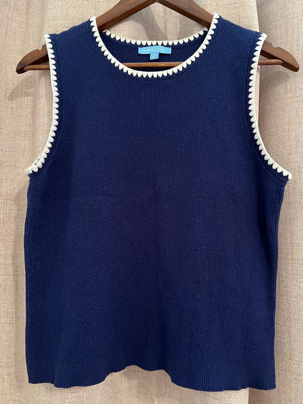 Draper James Navy Sweater Tank Size XL